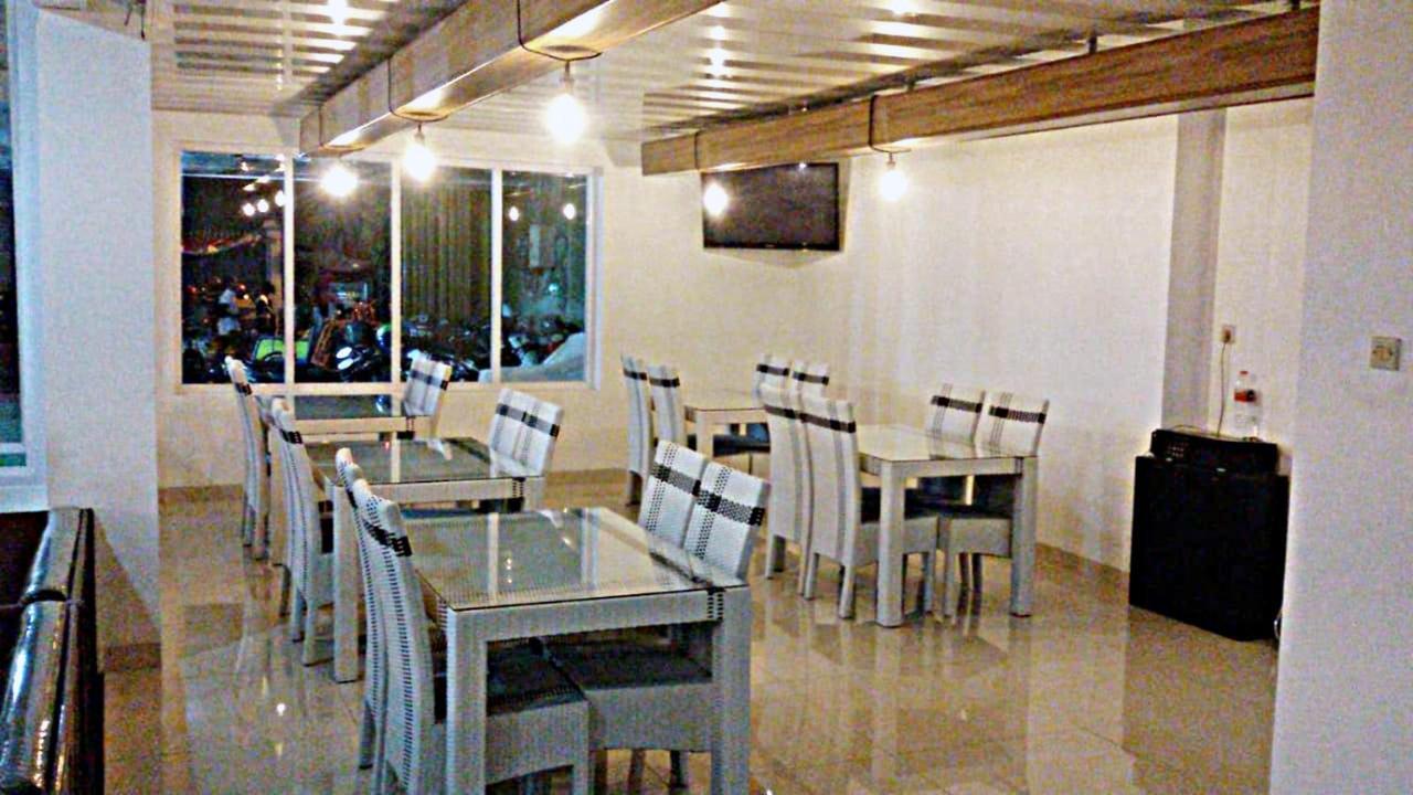 Mitra Hotel Yogyakarta Esterno foto