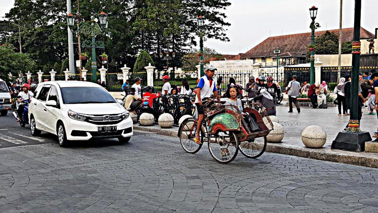 Mitra Hotel Yogyakarta Esterno foto